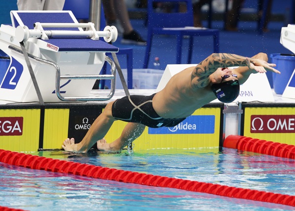 Corey Main makes world champs final