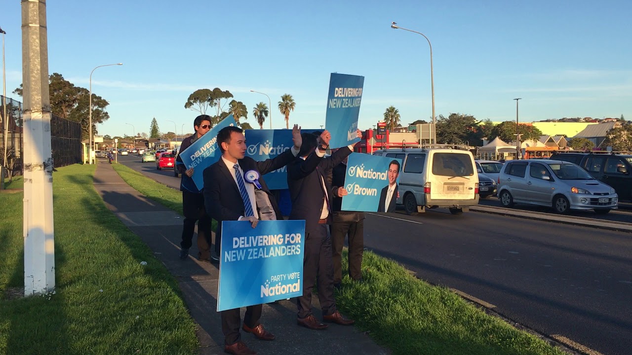 Immigration Minister campaigns with Simeon Brown