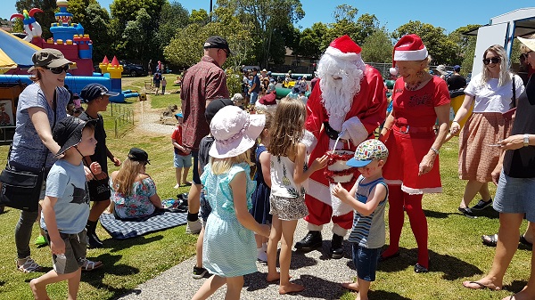 Santa visits Howick Club