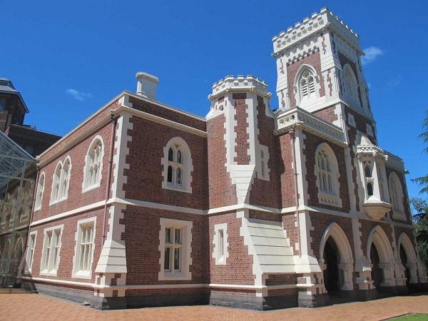 Property developer jailed for mortgage fraud