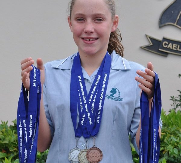 Crowe celebrates big medal haul