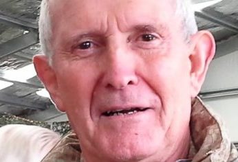 Dreyer receives service medal