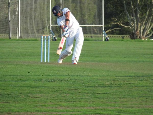 Howick Premiers close on Hedley Howarth Trophy