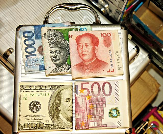 Ponzi scheme operator jailed