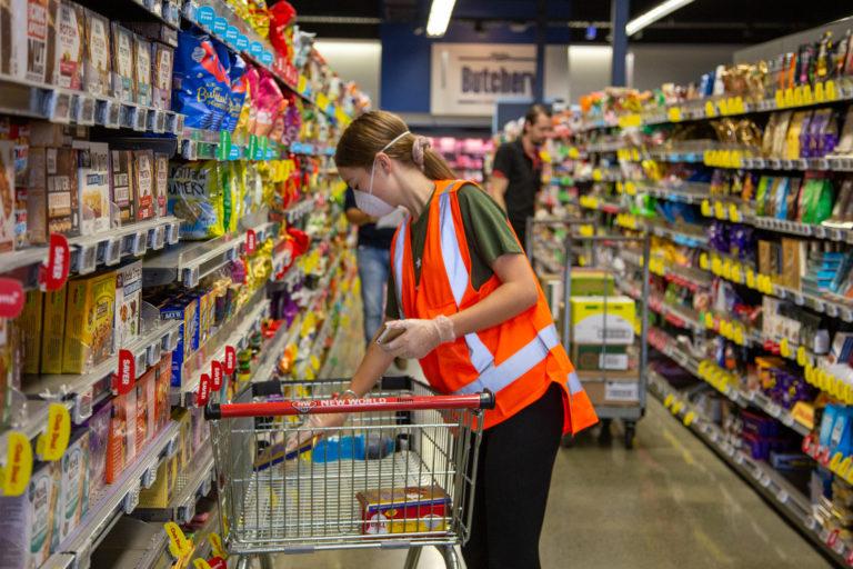 New World Howick teams up with Student Volunteer Army    