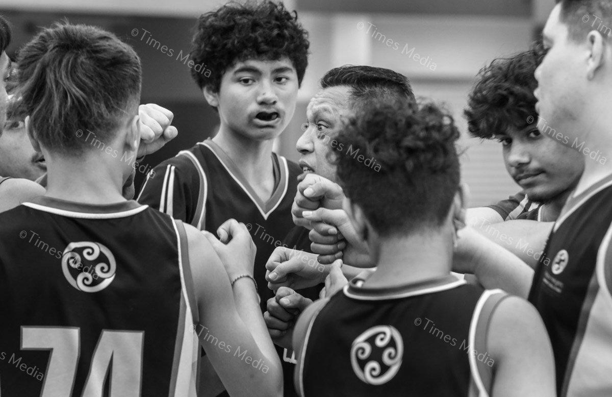 MHJC A Basketball Team0013