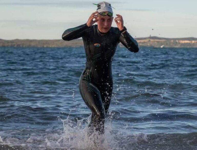 Crowe makes her mark in NZ Open Water Championships