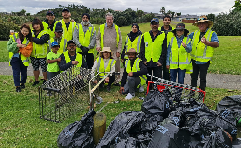 Rotary cleans up foreshore
