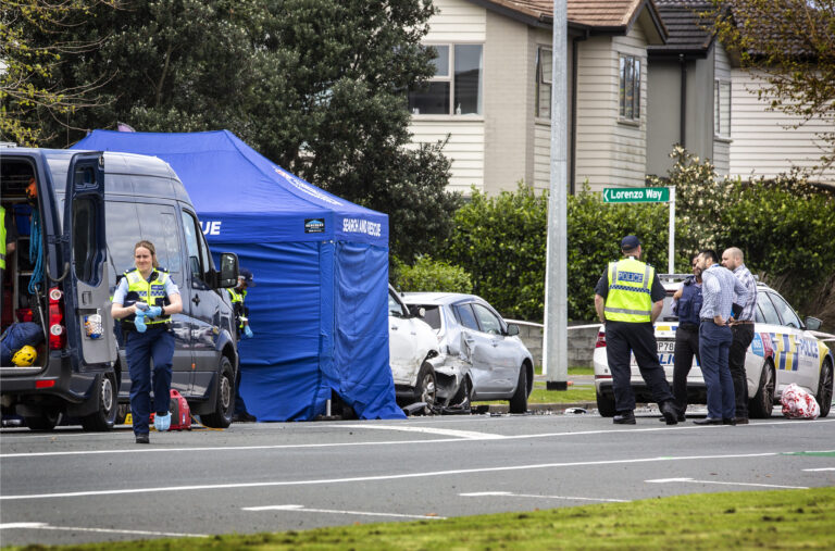 Off-duty cop stood down following fatal crash