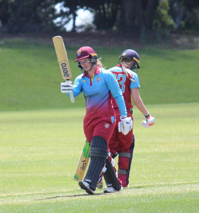 Halliday, Downes star in impressive win