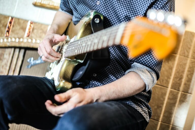 Rock into the New Year – make learning guitar this year’s resolution