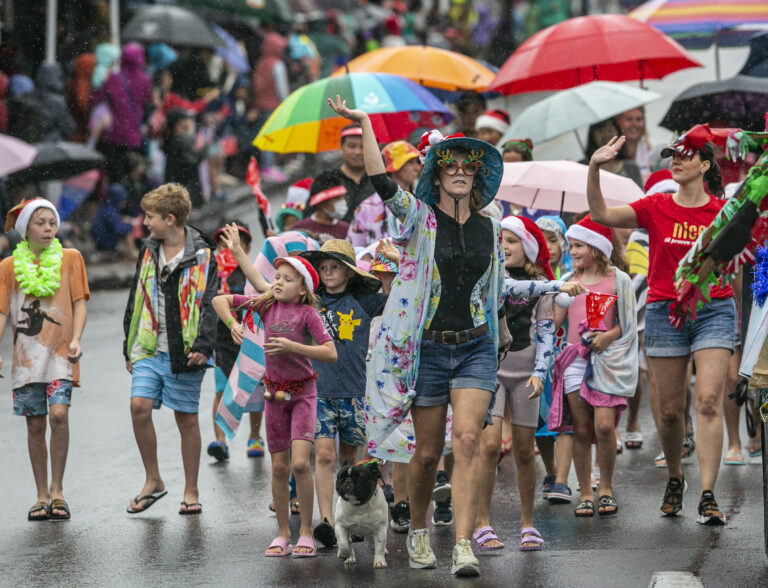 Locals defy weather for Howick Santa Parade