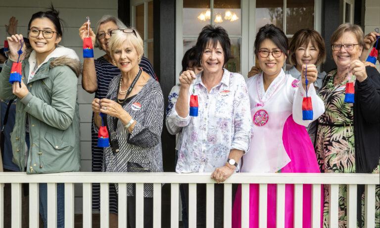 Korean community host successful traditional lantern workshop