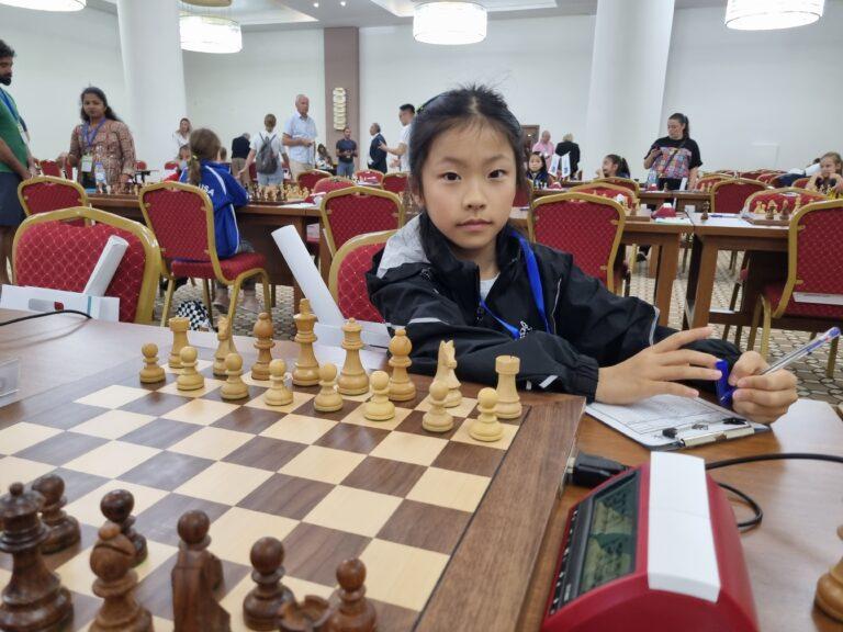 Two Lunas meet for chess challenge