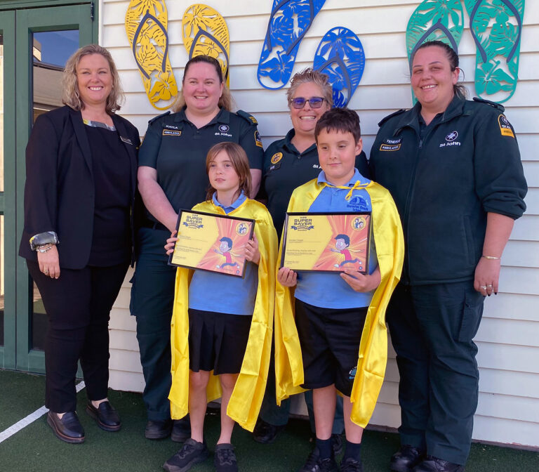 Maraetai Beach siblings receive ASB Super Saver Bravery Award