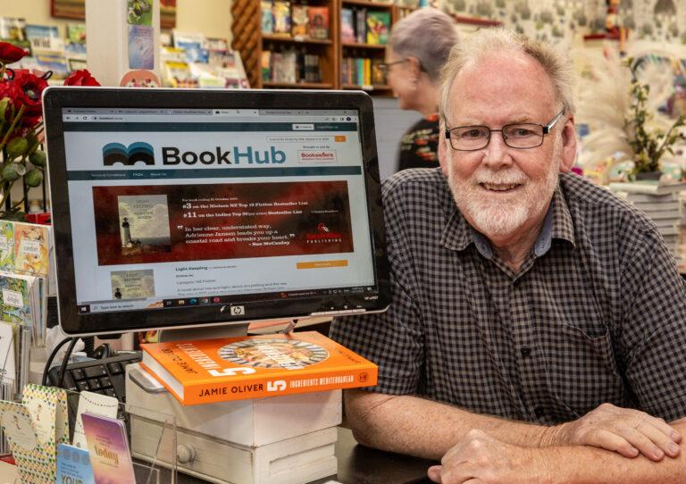 Bookstores unite to take on global giants