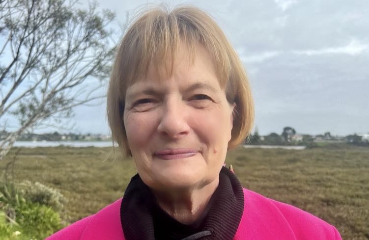 “Exceptional” librarian Tina Brown a Community Hero