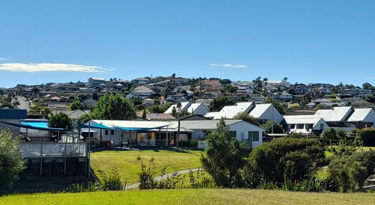 House values decrease again slightly