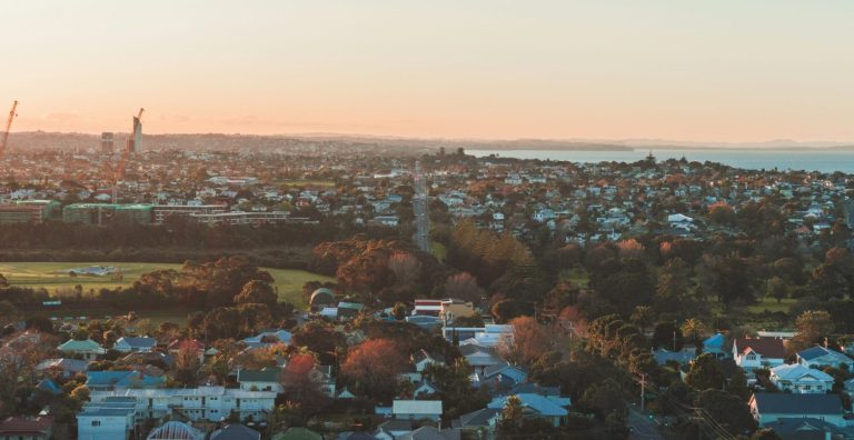 Should you sell your property privately?