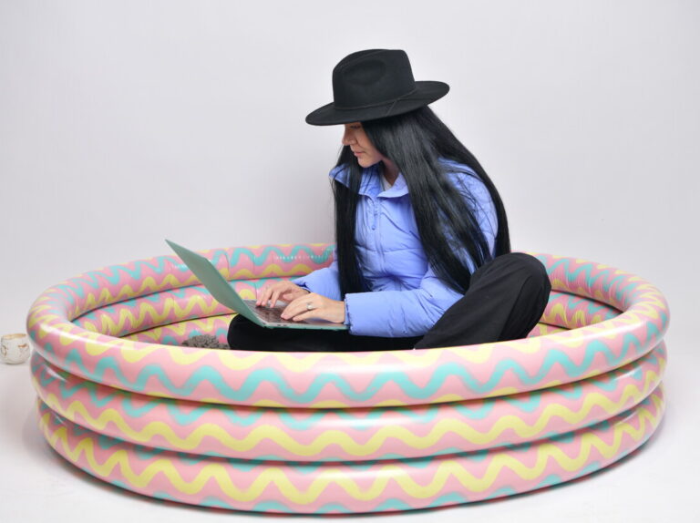 What kiddie pools and websites have in common