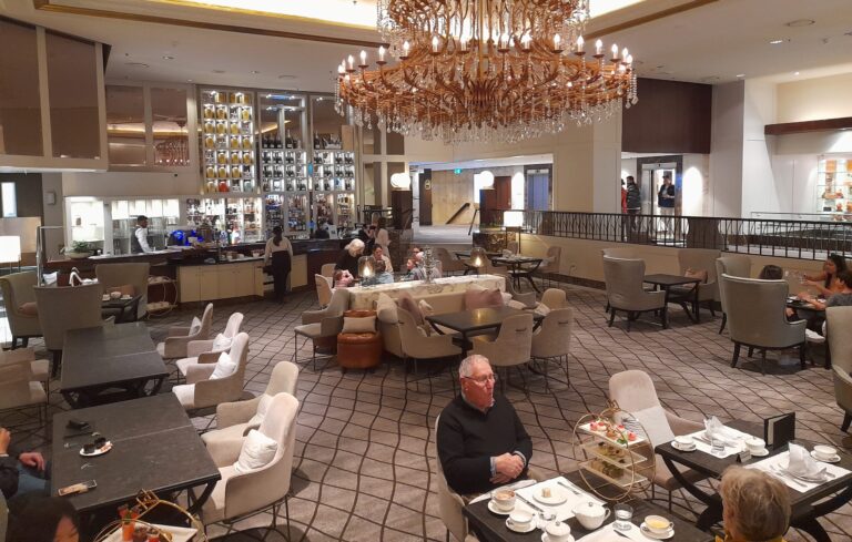 Vacation without leaving Auckland at the Cordis