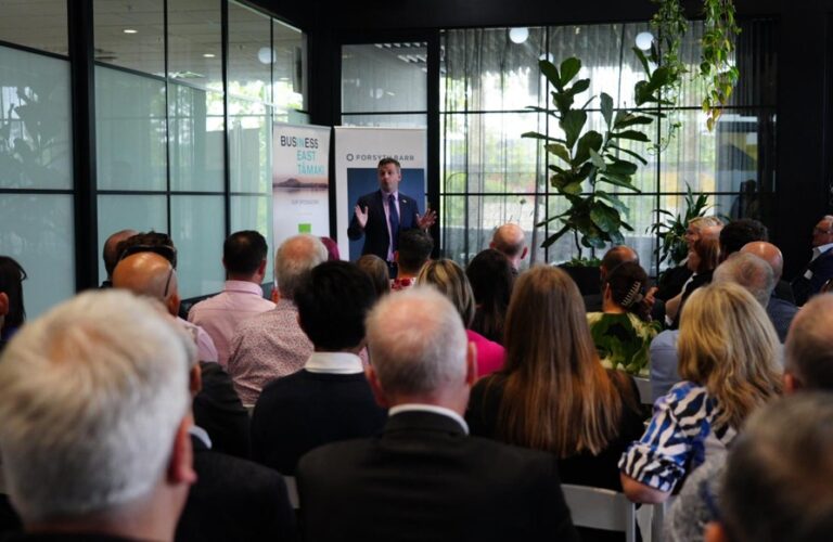 Seymour talks ‘value for money’ to business heads